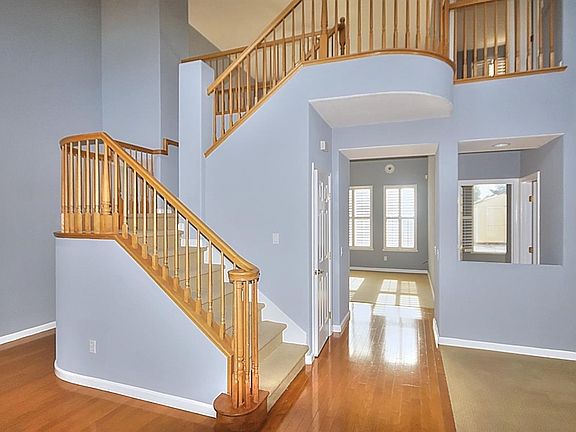 5th image of 9936 Phoenician Way
