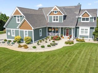 N33W29278 Millridge Rd, Pewaukee, WI 53072