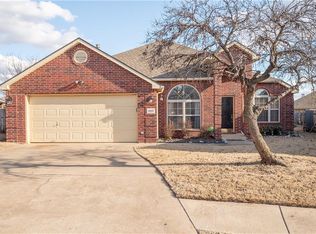 1837 Olde School Rd, Edmond, OK 73012
