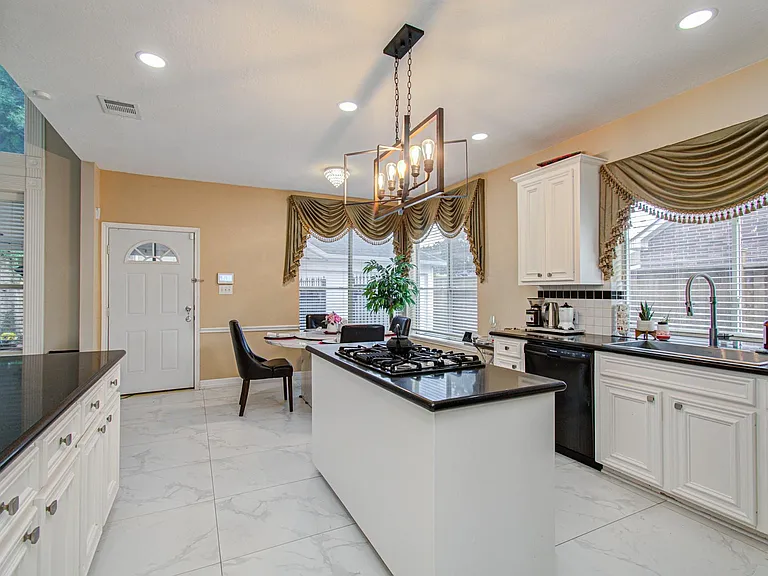 12427 Shadycrest Dr — Photo 13
