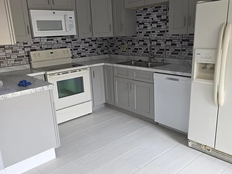 1839 N Congress Ave #1839 — Photo 2