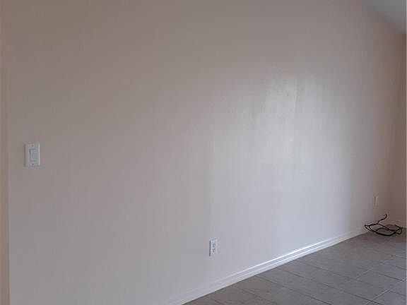 3rd image of 4512/4514 24th St SW