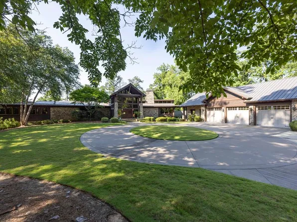 6045 Round Hill Ct, Columbus, GA 31904