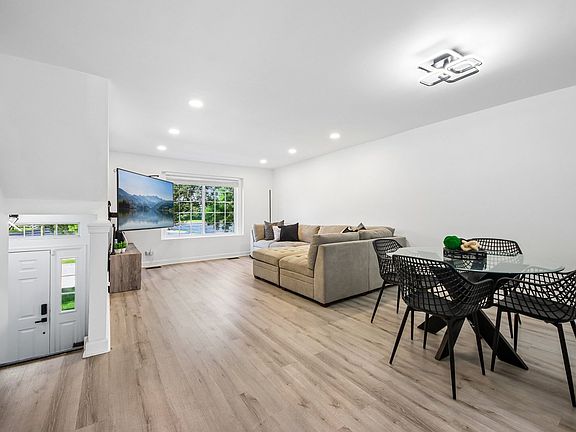 3rd image of 3386 Sanctuary Dr