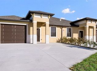 2321-2323 Daniel Ave #2323, Lehigh Acres, FL 33971