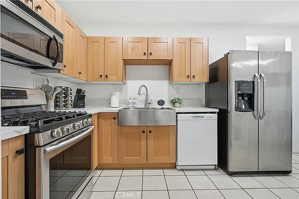 1 bed, 470 sqft, $2,150 — Photo 3