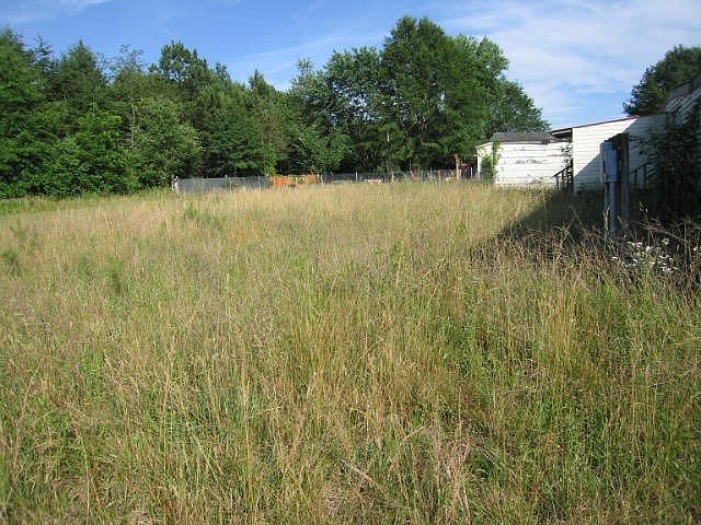 2nd image of 110 Wilkins Ford Rd