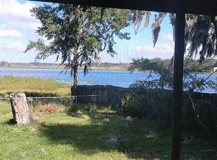 144 Little Orange Lake Dr, Hawthorne, FL 32640