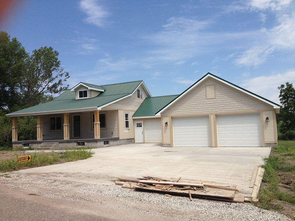 Craftsman bungalow, 3+ car