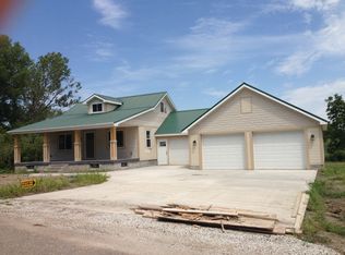 10152 Cheshire Ave, Omaha, NE 68142