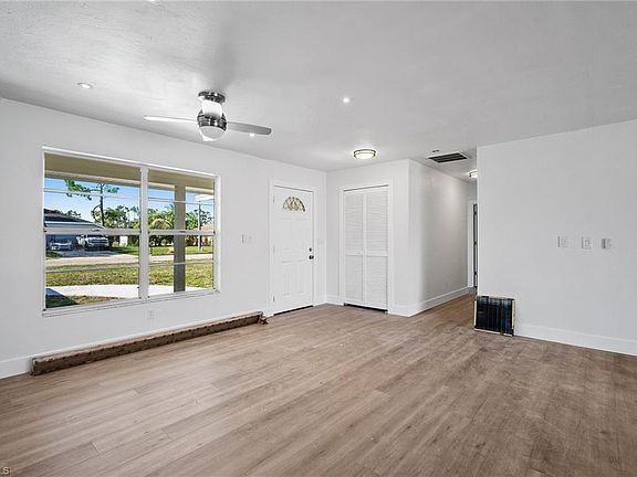 3rd image of 507 Corinne DR