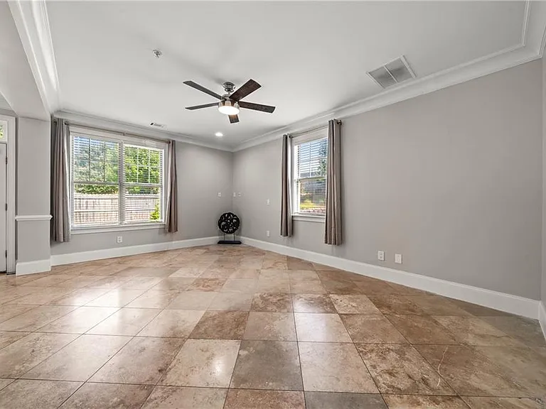 100 Kasey Dr — Photo 10