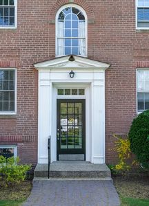 42 Browne St APT 3, Brookline, MA, 02446