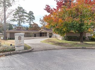 5 Winged Foot Ct, Lufkin, TX 75901