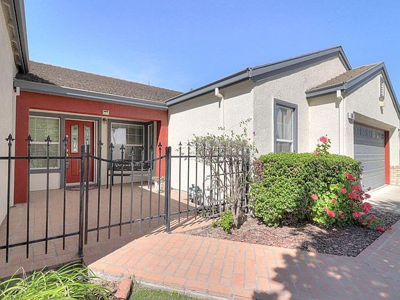 4th image of 661 Edgewood Drive