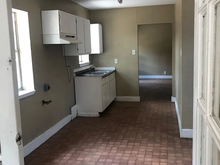 1716 Iturbide St — Photo 6