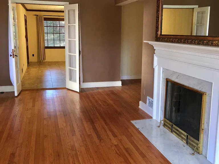 1210 Peachtree Rd — Photo 9