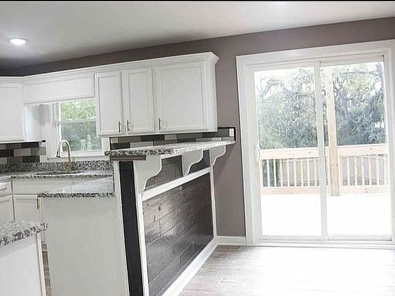 5th image of 409 Eldon St