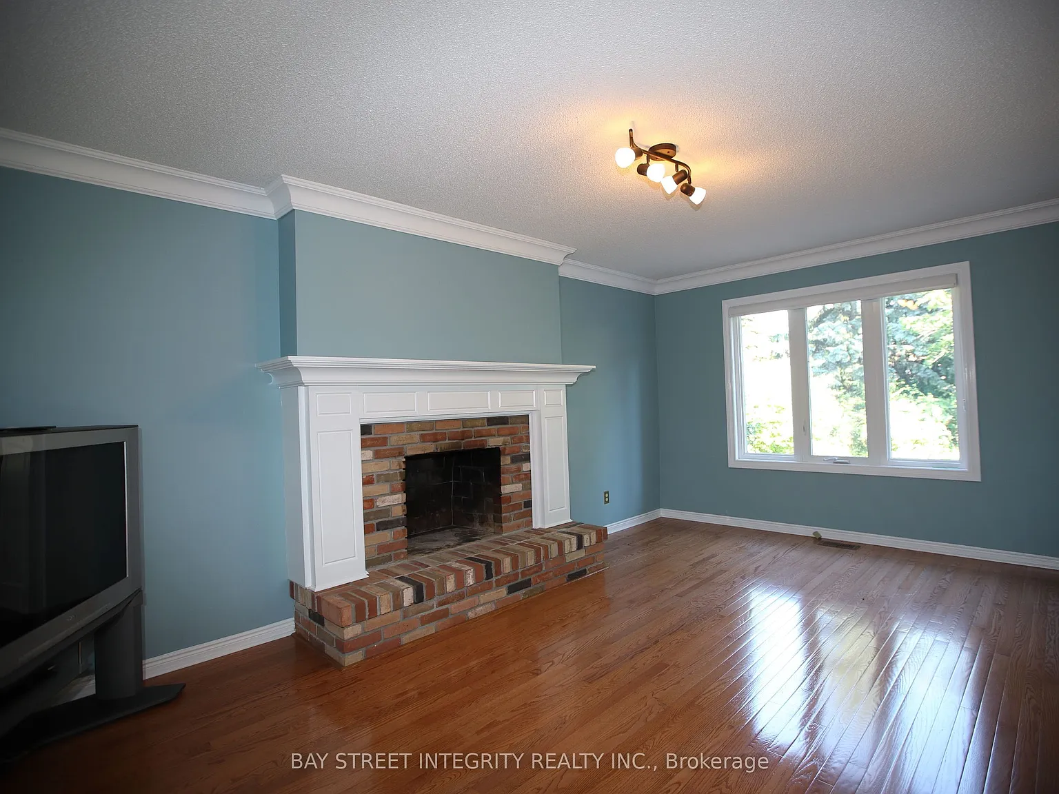 5 bed, $4,400 — Photo 4