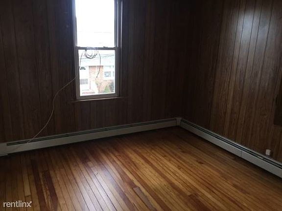 3rd image of 165 Stover Ave