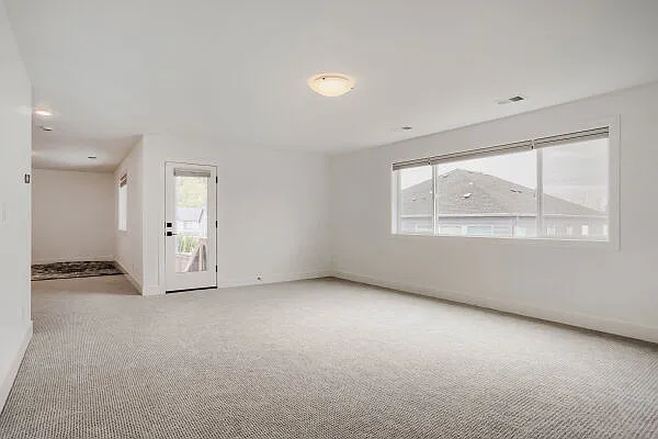 7353 NW Oakfern Dr — Photo 24