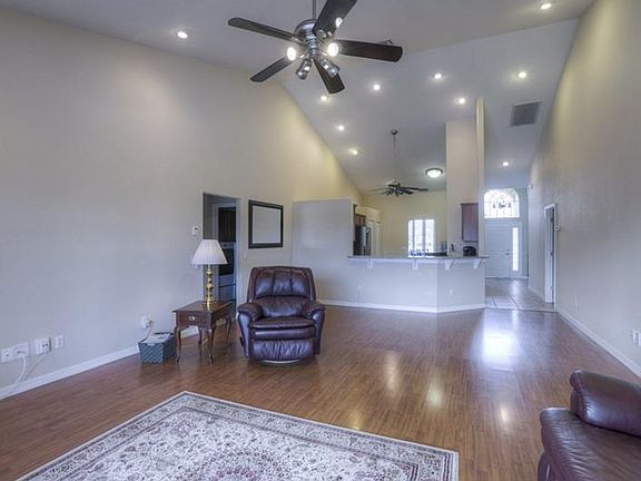 5th image of 20680 Nettleton St #4