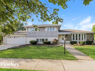 7758 Sycamore Dr, Orland Park, IL