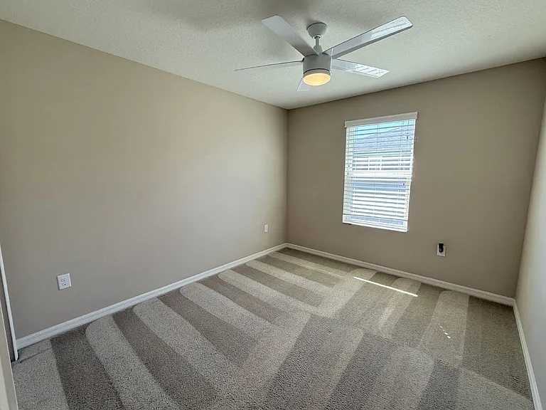 1946 Hidden Springs Dr — Photo 27