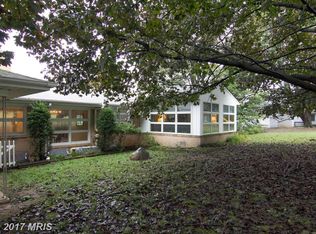 4 Nob Hill Park Dr, Reisterstown, MD 21136