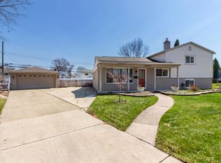 33112 Lynx St, Westland, MI 48185