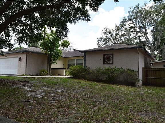 4th image of 1218 Croydonwood Cir