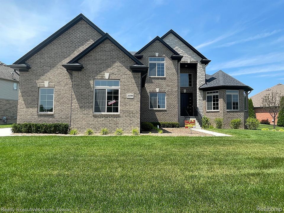 1st image of 35599 Windridge Dr