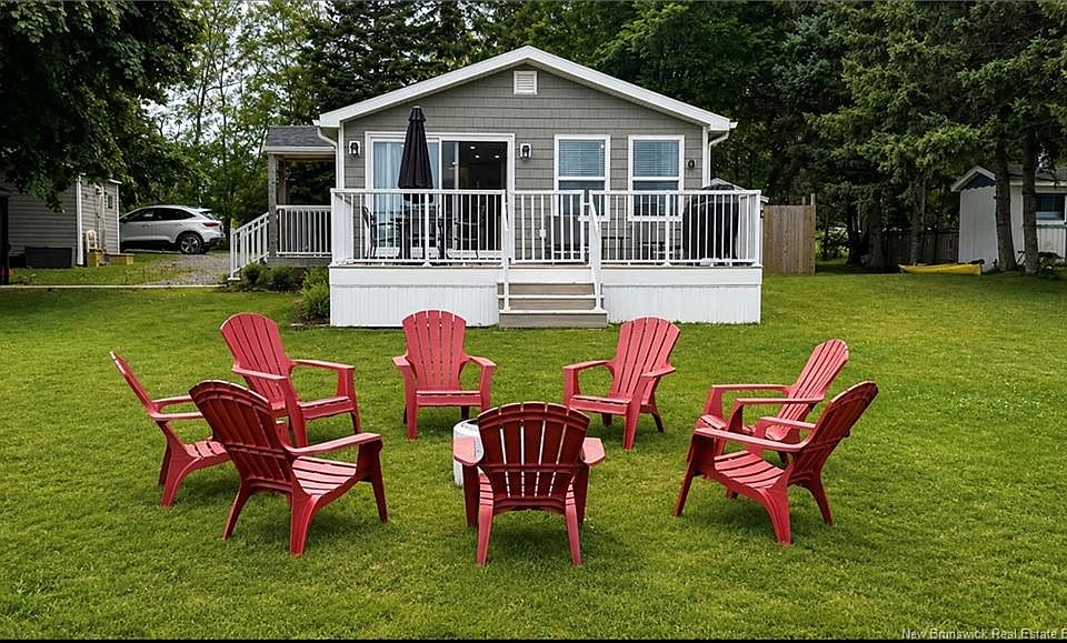 1st image of 4 Kelly Ln