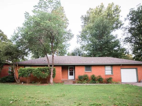 710 Elmwood Dr, Norman, OK 73072