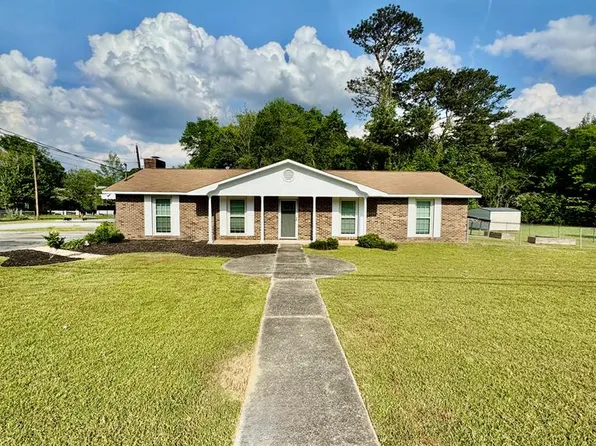 2912 Kent Dr, Phenix City, AL 36870