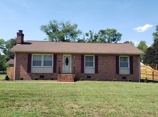 12044 Sunset Dr, Ashland, VA 23005
