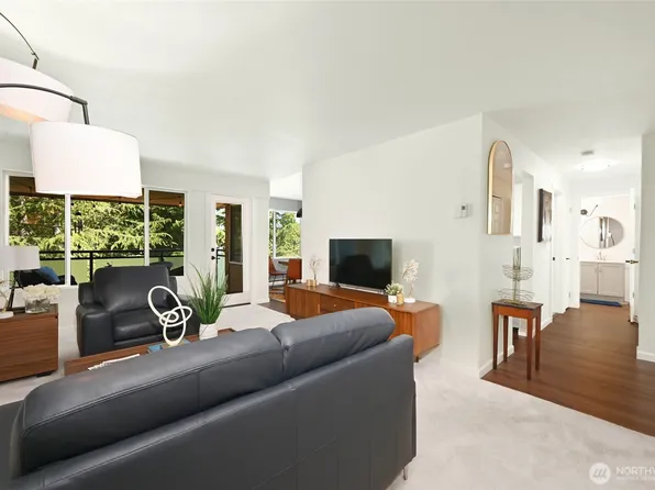 7021 Sand Point Wy #B319, Seattle, WA 98115