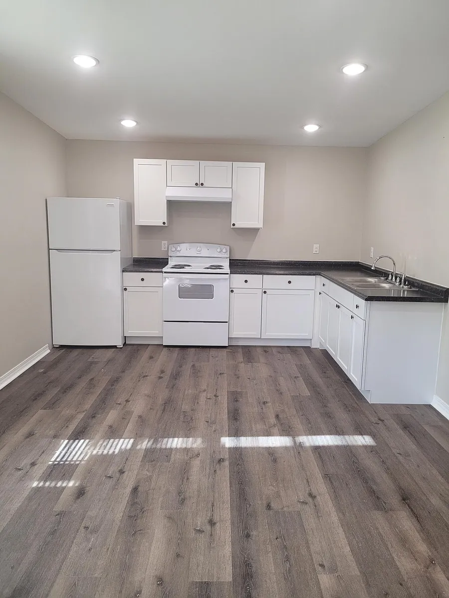 Kitchen/Living area - 7124 S Hancock Dr