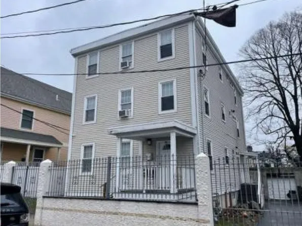 52-54 Ellington St, Dorchester, MA 02121