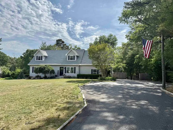 99 Asbury Rd, Egg Harbor Township, NJ 08234