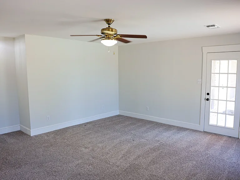 10575 Friendship Rd — Photo 43