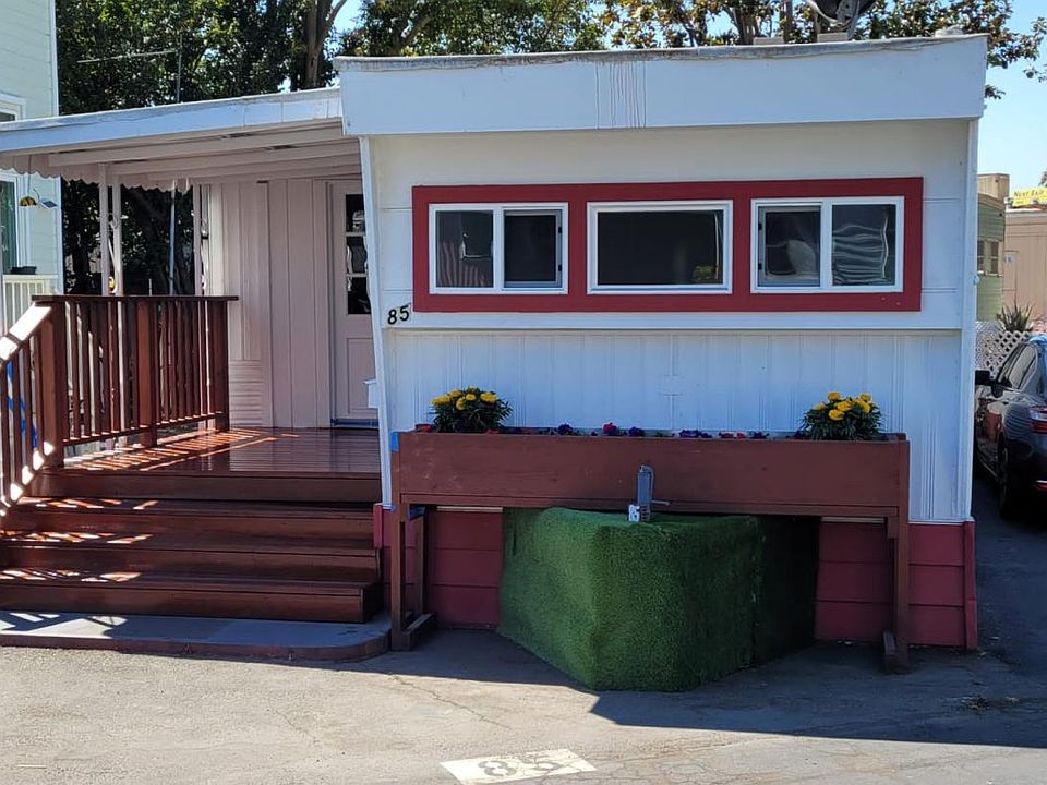 1st image of 3499 E Bayshore Rd #85