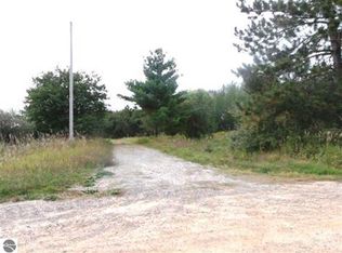 965 Sensabaugh Rd, Lupton, MI 48635