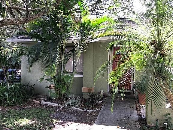 2nd image of 2204 Lancewood Ct