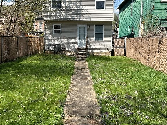 2nd image of 726 N 5th St