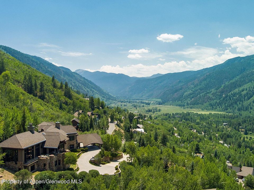 1st image of 663 Mountain Laurel Dr