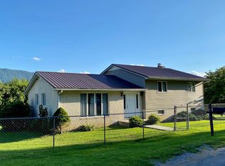 2836 5th Ave E, Big Stone Gap, VA 24219
