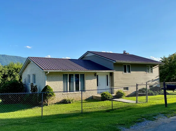 2836 5th Ave E, Big Stone Gap, VA 24219