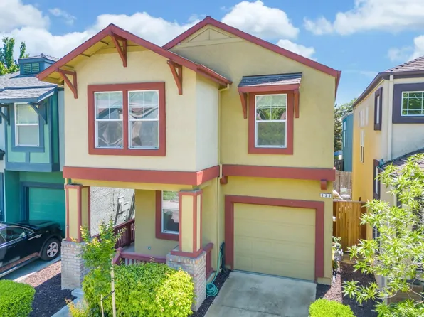 335 Washington Pl, West Sacramento, CA 95605