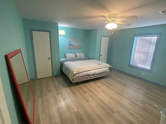 3rd image of 1503 Percival Ave #B